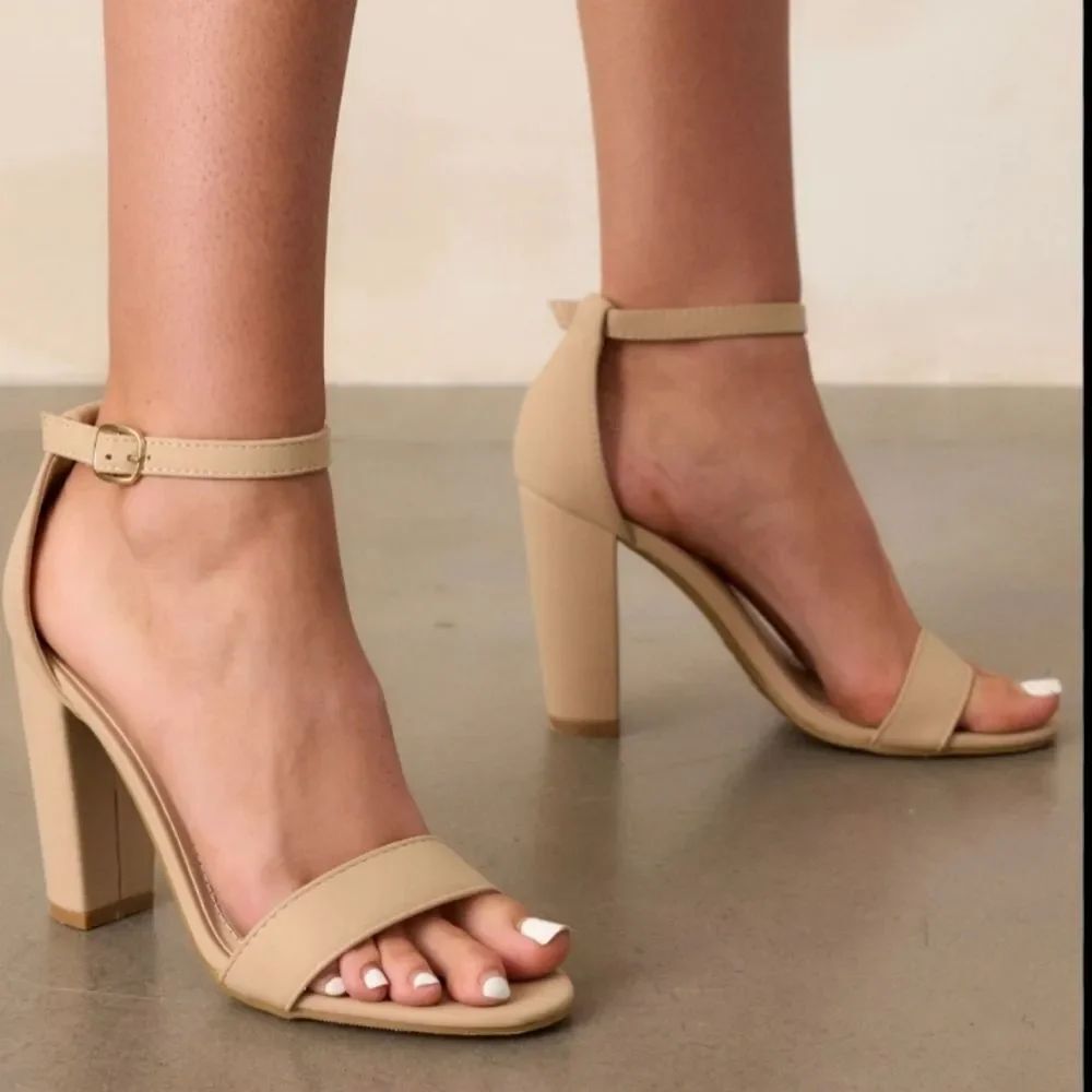 BRAND NEW MERONA ADJUSTABLE ANKLE BUCKLE STRAP OPEN TOE SANDAL